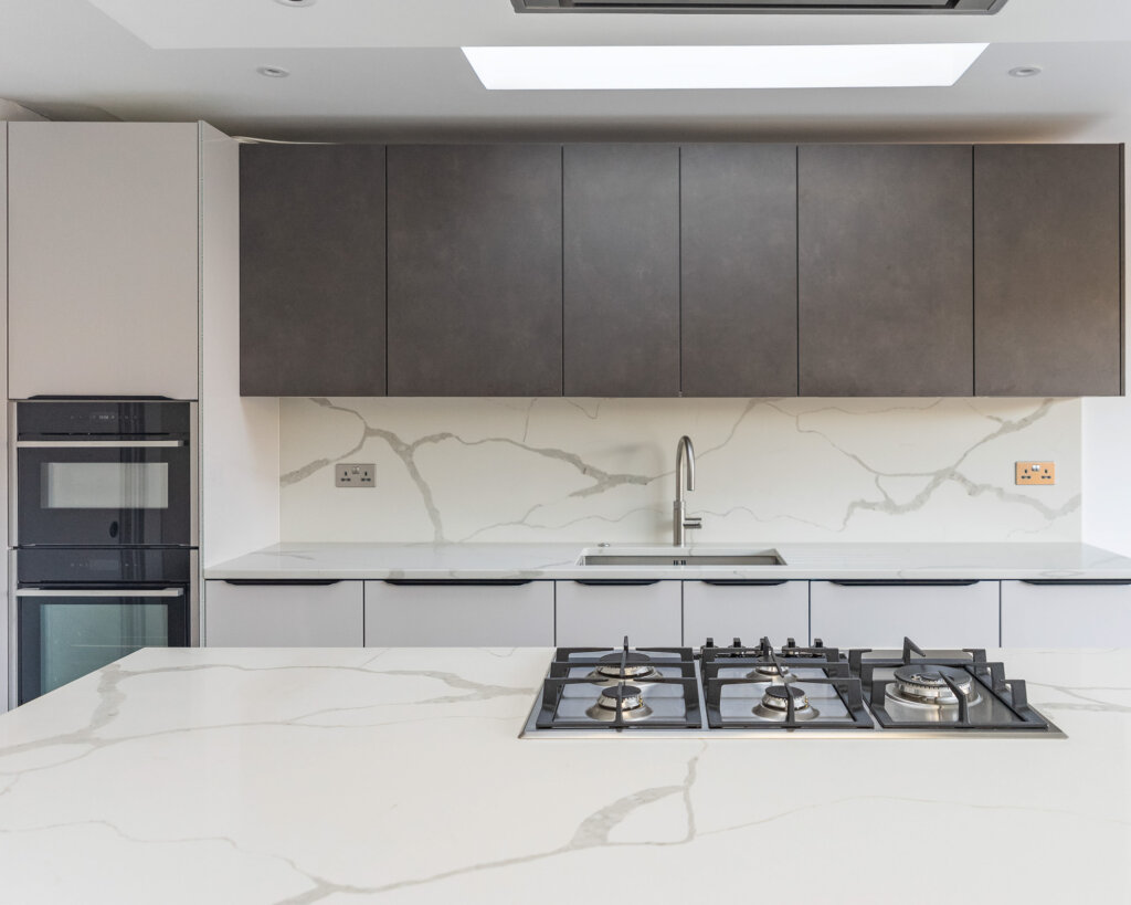 Satin grey & Concrete terra gre - PGK • Premium German Kitchens