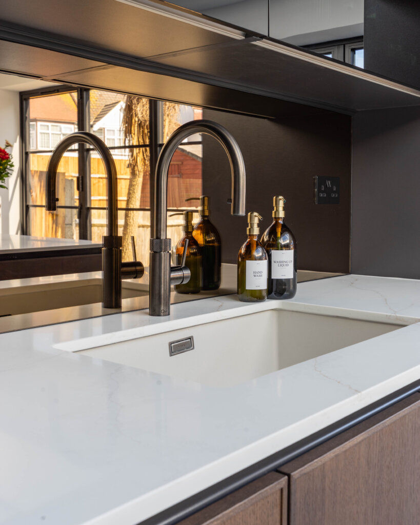 PGK Focus Polar White & Integrated Oak Contemporary Kitchen