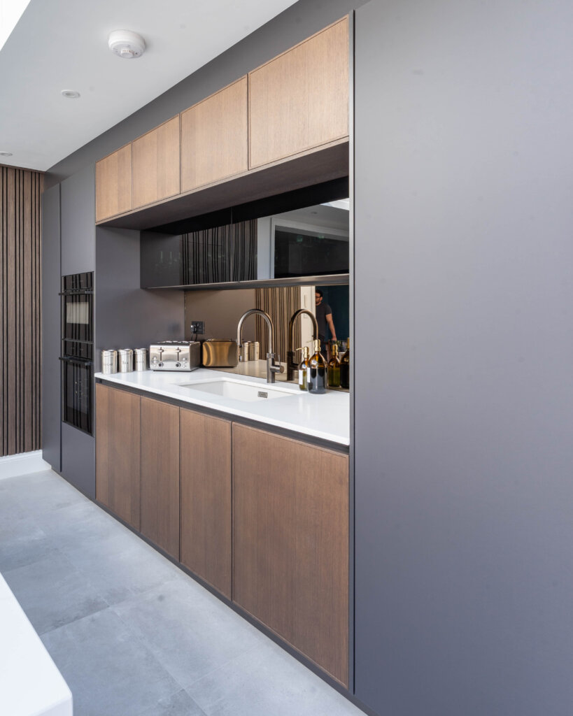 PGK Focus Polar White & Integrated Oak Contemporary Kitchen